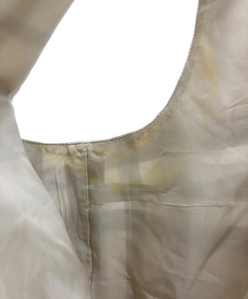 BURBERRY LONDON（バーバリーロンドン）BURBERRY LONDON (バーバリーロンドン) ノースリーブワンピース ベージュ サイズ:40の古着・服飾アイテム