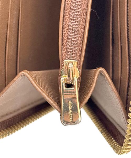 COACH（コーチ）COACH (コーチ) アコーディオン ジップ ウォレット ブラウンの古着・服飾アイテム