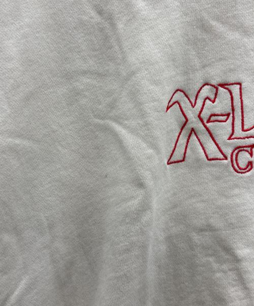 X-LARGE（エクストララージ）X-LARGE (エクストララージ) 刺繍ロゴ アイボリー サイズ:Lの古着・服飾アイテム