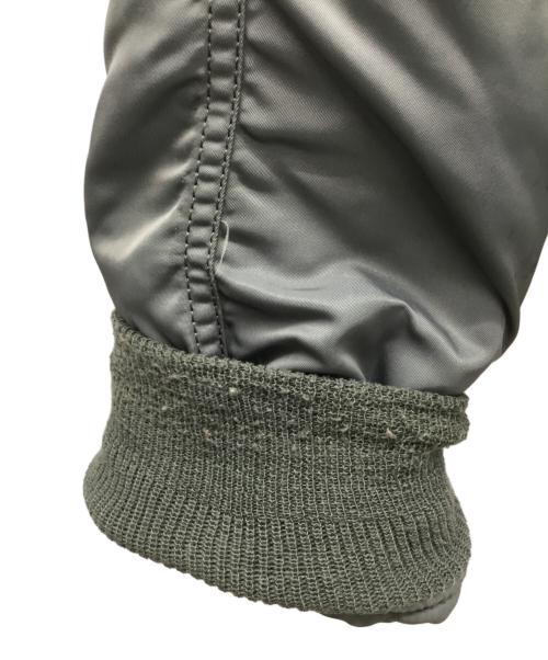 ALPHA INDUSTRIES（アルファインダストリーズ）ALPHA INDUSTRIES (アルファインダストリーズ) フライトジャケット カーキ サイズ:Lの古着・服飾アイテム