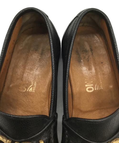Salvatore Ferragamo（サルヴァトーレ フェラガモ）Salvatore Ferragamo (サルヴァトーレ フェラガモ) ビットローファー ブラック サイズ:25.5の古着・服飾アイテム