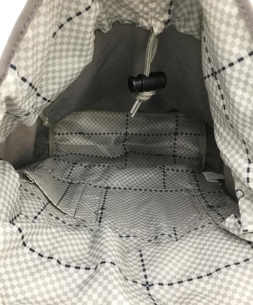 Kipling（キプリング）Kipling (キプリング) バックパック グレーの古着・服飾アイテム