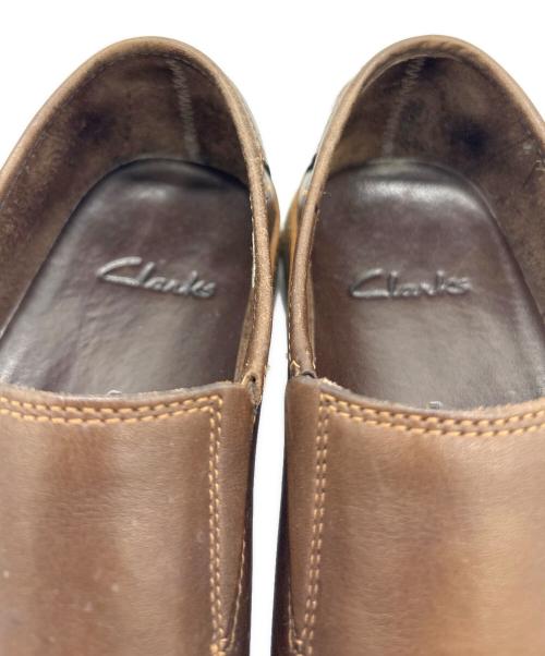 CLARKS（クラークス）CLARKS (クラークス) スウェードシューズ ブラウン サイズ:UK7の古着・服飾アイテム