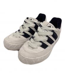 adidas（アディダス）の古着「アディマティック」｜グレーワン×コアブラック