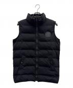 1PIU1UGUALE3 RELAXウノピゥウノウグァーレトレ リラックス）の古着「ハイネックバッグロゴ中綿ベスト」｜ブラック