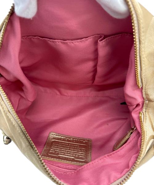 COACH（コーチ）COACH (コーチ) ショルダーバッグ ベージュ×ピンクの古着・服飾アイテム