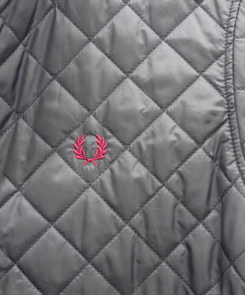 FRED PERRY（フレッドペリー）FRED PERRY (フレッドペリー) リバーシブルジャケット ブラック×レッド サイズ:Mの古着・服飾アイテム