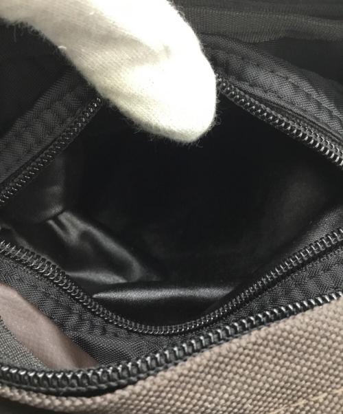 ガンダム（ガンダム）ガンダム (ガンダム) ショルダーバッグ グレーの古着・服飾アイテム