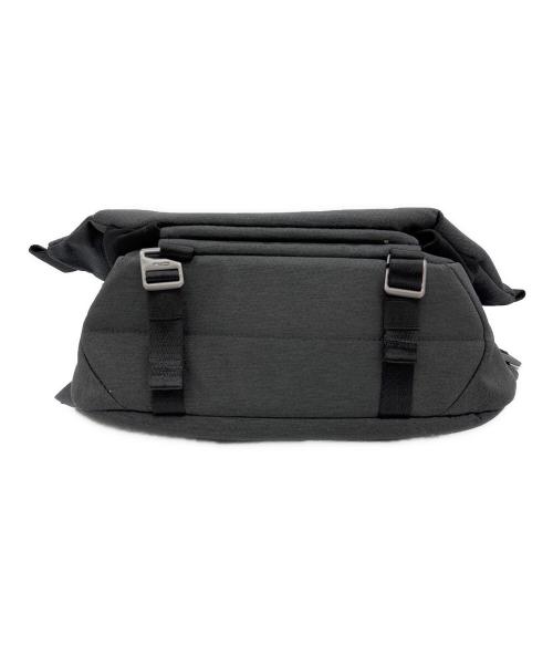 radiant（ラディアント）radiant (ラディアント) クロスボディバッグ チャコールグレーの古着・服飾アイテム