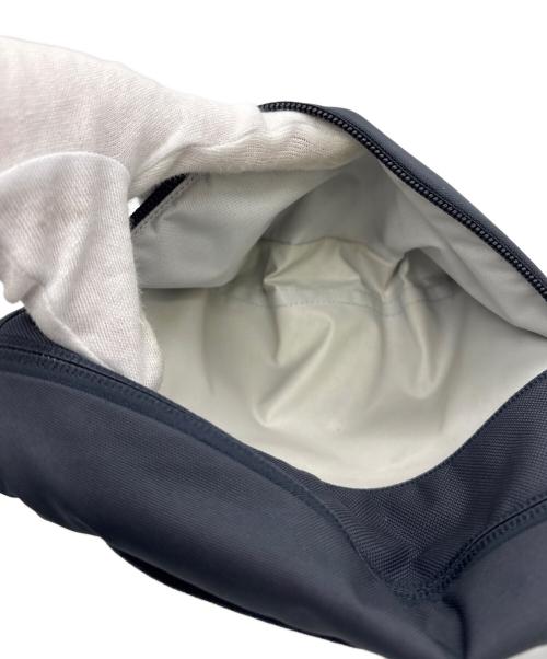 ARC'TERYX（アークテリクス）ARC'TERYX (アークテリクス) ショルダーバッグ ネイビーの古着・服飾アイテム