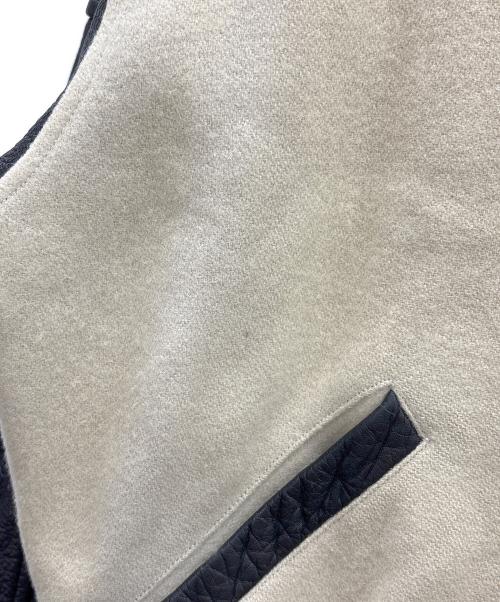 HOT SCOOP（ホットスクープ）HOT SCOOP (ホットスクープ) レザー切替スタジャン ベージュ×ブラック サイズ:Freeの古着・服飾アイテム