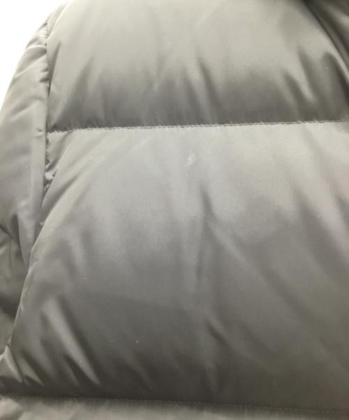 CarHartt（カーハート）CarHartt (カーハート) ダウンジャケット ブラック×ベージュ サイズ:Sの古着・服飾アイテム