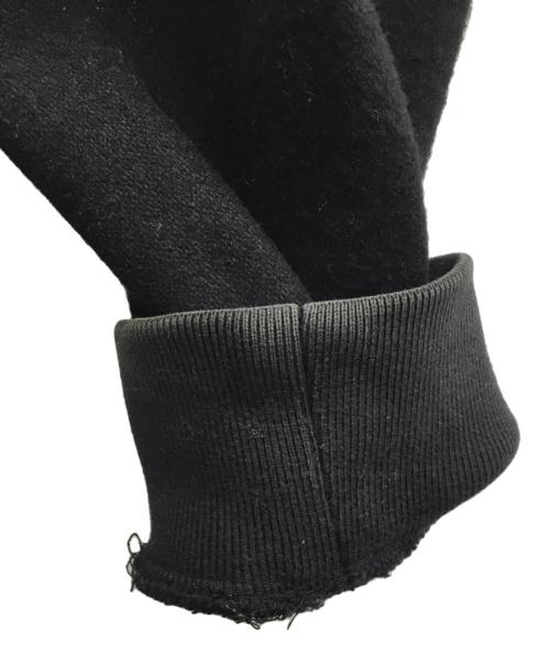 UNDEFEATED（アンディフィーテッド）UNDEFEATED (アンディフィーテッド) スタジャン ブラック サイズ:Mの古着・服飾アイテム