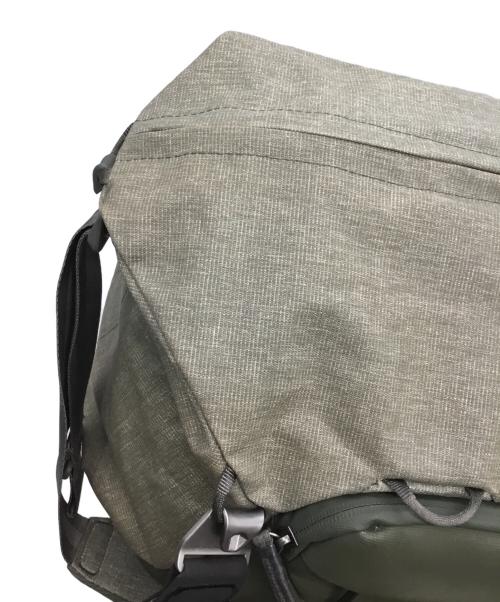 peak design（ピークデザイン）peak design (ピークデザイン) トラベルダッフル カーキの古着・服飾アイテム