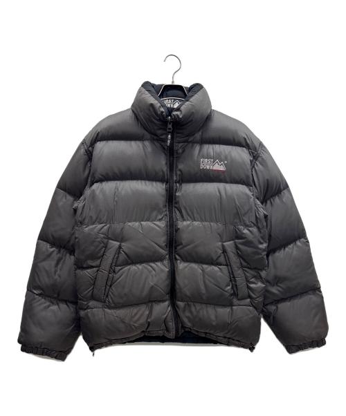 FIRST DOWN（ファーストダウン）FIRST DOWN (ファーストダウン) リバーシブルダウンジャケット グレー×ブラック サイズ:LLの古着・服飾アイテム