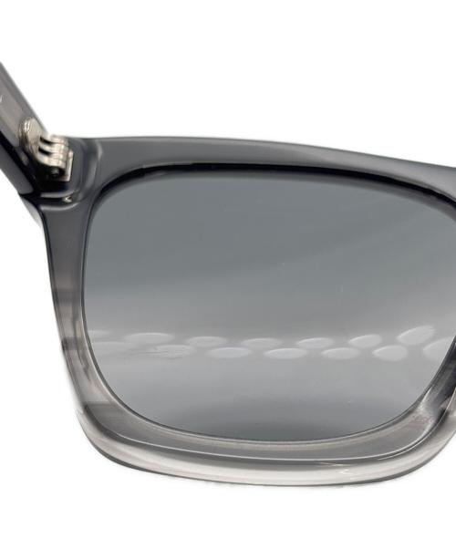 BURBERRY（バーバリー）BURBERRY (バーバリー) サングラス ブラックの古着・服飾アイテム