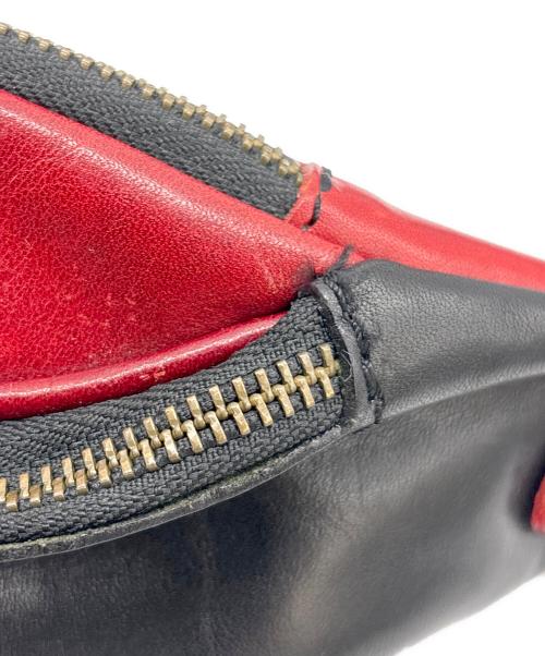 i medici（イ メディチ）I MEDICI (イ メディチ) レザーボディバッグ ブラック×レッドの古着・服飾アイテム