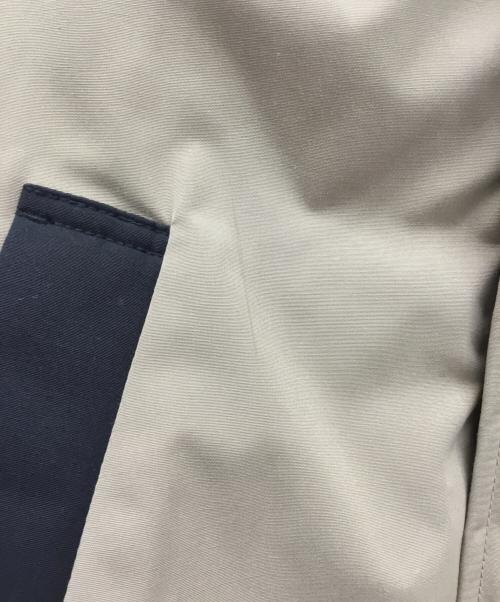 AVIREX（アヴィレックス）AVIREX (アヴィレックス) ダウンジャケット カーキ サイズ:Fの古着・服飾アイテム