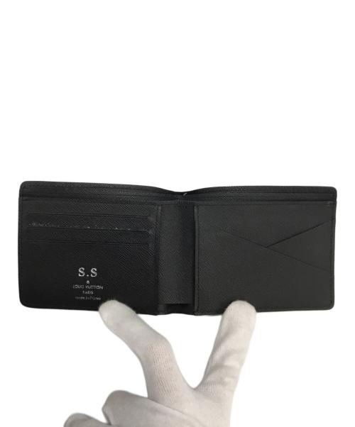 LOUIS VUITTON（ルイ ヴィトン）LOUIS VUITTON (ルイ ヴィトン) 2つ折り財布 ブラックの古着・服飾アイテム