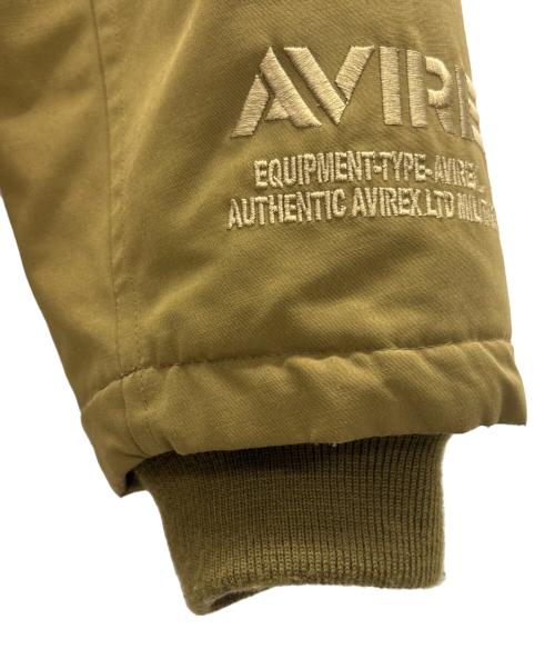 AVIREX（アヴィレックス）AVIREX (アヴィレックス) フードパディングジャケット カーキ サイズ:Mの古着・服飾アイテム