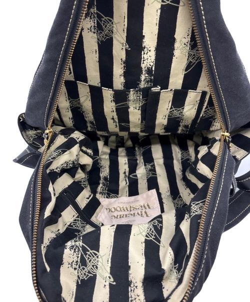 Vivienne Westwood（ヴィヴィアンウエストウッド）Vivienne Westwood (ヴィヴィアンウエストウッド) キャンバスバックパック ブラック×ゴールドの古着・服飾アイテム