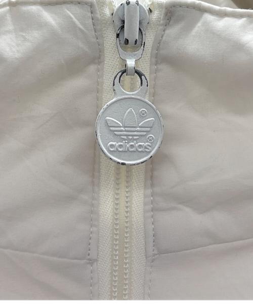 adidas（アディダス）adidas (アディダス) ジップジャケット ホワイト サイズ:不明の古着・服飾アイテム