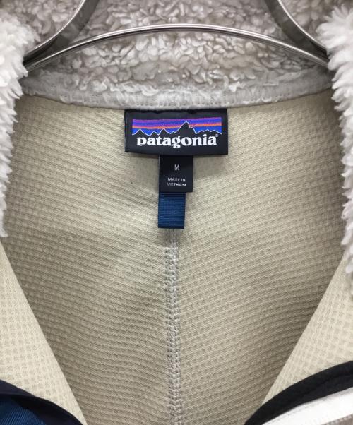 Patagonia（パタゴニア）Patagonia (パタゴニア) フリースジャケット ベージュ×ネイビー サイズ:Mの古着・服飾アイテム