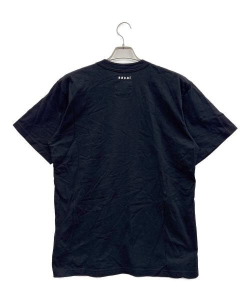 sacai（サカイ）sacai (サカイ) KAWS (カウズ) FLOCK PRINT T-SHIRT ブラック サイズ:3の古着・服飾アイテム