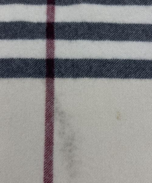 BURBERRY（バーバリー）BURBERRY (バーバリー) カシミヤマフラー アイボリーの古着・服飾アイテム