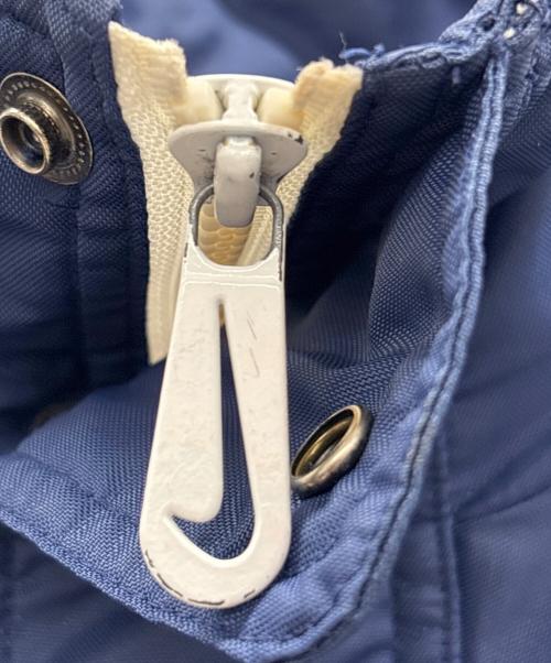 NIKE（ナイキ）NIKE (ナイキ) 中綿ジャケット アイボリー×ネイビー サイズ:Mの古着・服飾アイテム