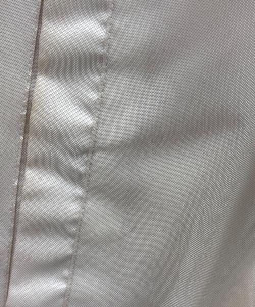 NIKE（ナイキ）NIKE (ナイキ) 中綿ジャケット アイボリー×ネイビー サイズ:Mの古着・服飾アイテム