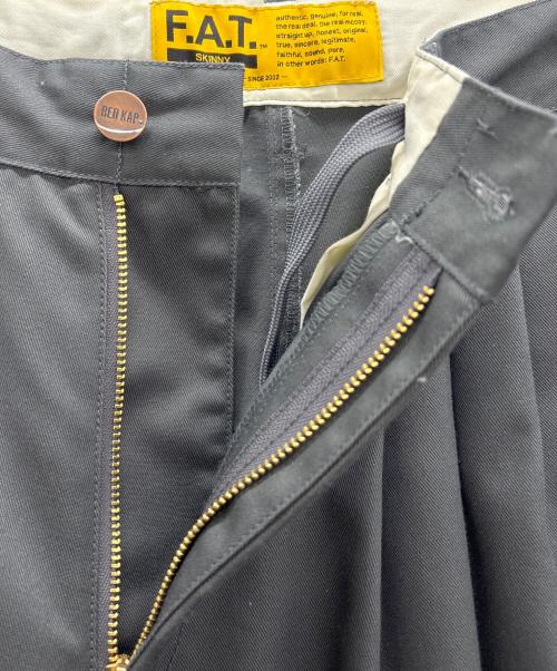 FAT（エフエーティー）FAT (エフエーティー) RED KAP (レッド キャップ) ワイドイージーパンツ グレー サイズ:SKINNYの古着・服飾アイテム