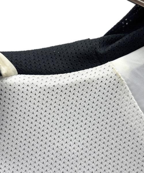 NIKE（ナイキ）NIKE (ナイキ) スウッシュ ウーブン フード付きジャケッ ホワイト×ブラック サイズ:Lの古着・服飾アイテム