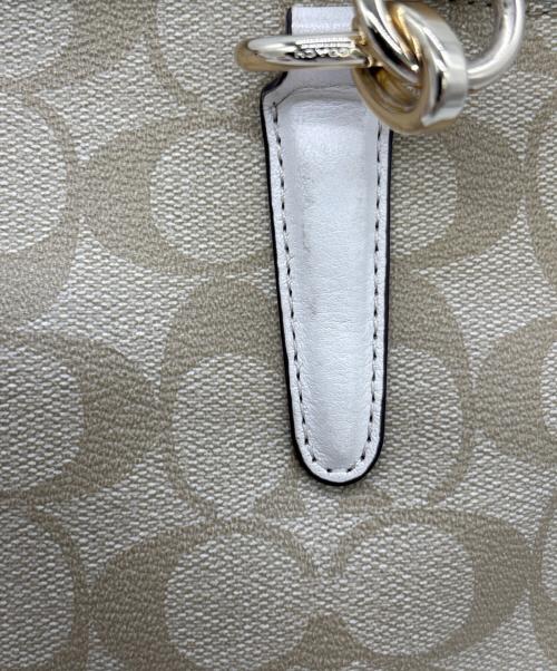 COACH（コーチ）COACH (コーチ) ショルダーバッグ ホワイト×ベージュの古着・服飾アイテム