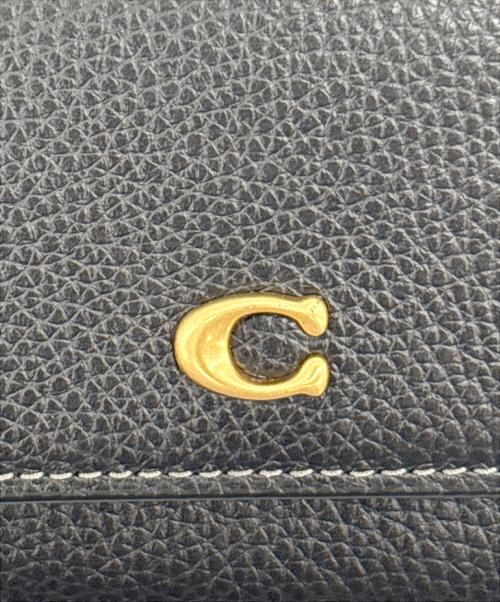 COACH（コーチ）COACH (コーチ) エッセンシャル フラップ カード ケース ブラックの古着・服飾アイテム
