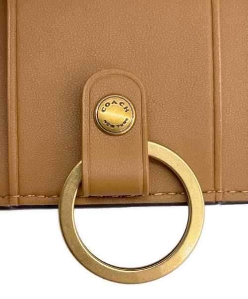 COACH（コーチ）COACH (コーチ) エッセンシャル 6 リング キー ケース ホワイトの古着・服飾アイテム
