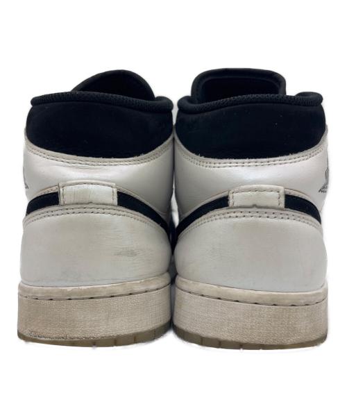 NIKE（ナイキ）NIKE (ナイキ) AIR JORDAN1 Mid ブラック×ホワイト サイズ:27の古着・服飾アイテム