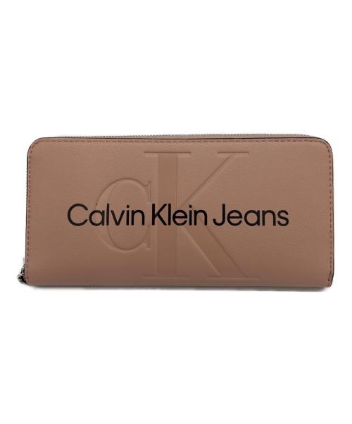 Calvin Klein Jeans（カルバンクラインジーンズ）Calvin Klein Jeans (カルバンクラインジーンズ) ラウンドファスナー財布 ベージュの古着・服飾アイテム