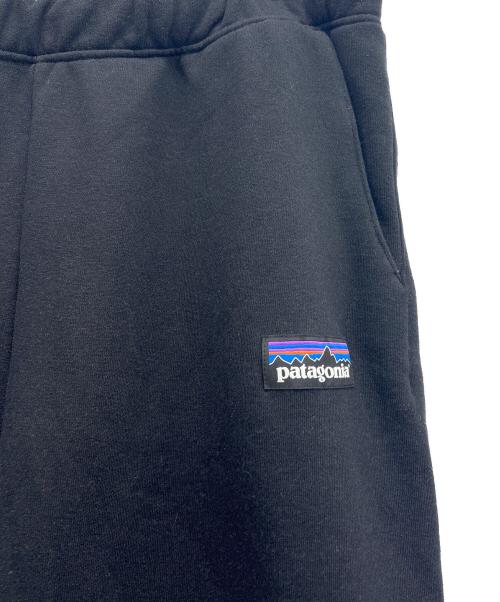 Patagonia（パタゴニア）Patagonia (パタゴニア) P-6 ラベル・アップライザル・スウェットパンツ ブラック サイズ:Lの古着・服飾アイテム
