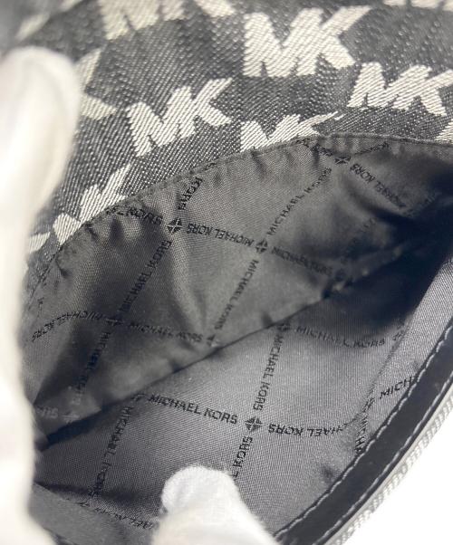 MICHAEL KORS（マイケルコース）MICHAEL KORS (マイケルコース) ショルダーバッグ グレーの古着・服飾アイテム