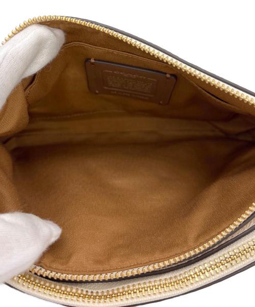 COACH（コーチ）COACH (コーチ) ショルダーバッグ ホワイトの古着・服飾アイテム