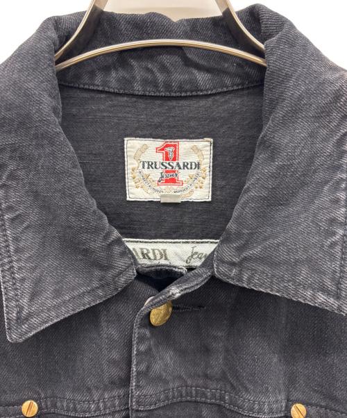 TRUSSARDI JEANS（トラサルディージーンズ）TRUSSARDI JEANS (トラサルディージーンズ) デニムジャケット グレー サイズ:Lの古着・服飾アイテム