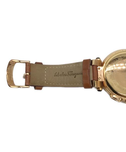 Salvatore Ferragamo（サルヴァトーレ フェラガモ）Salvatore Ferragamo (サルヴァトーレ フェラガモ) クロノグラフ ホワイトの古着・服飾アイテム