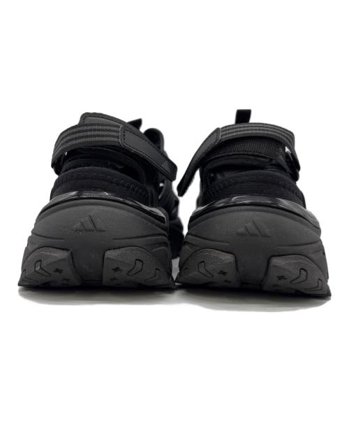 adidas（アディダス）adidas (アディダス) スニーカーサンダル ブラック サイズ:25.5の古着・服飾アイテム