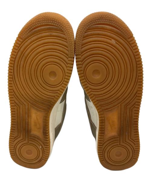 NIKE（ナイキ）NIKE (ナイキ) AIR FORCE1 ベージュ×ホワイト サイズ:27の古着・服飾アイテム
