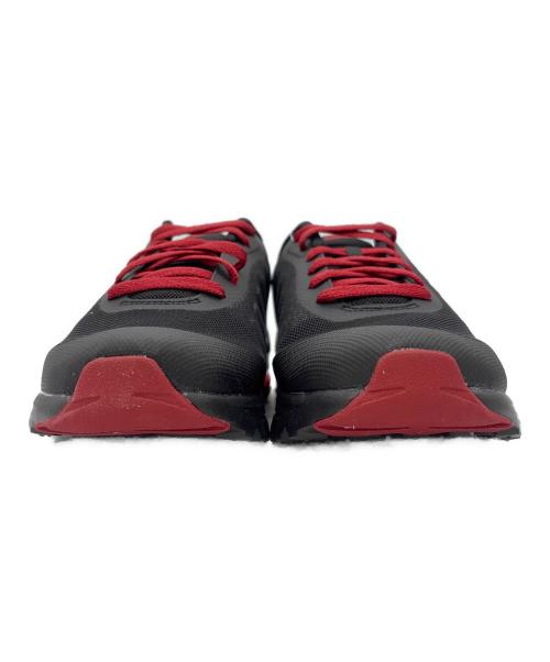 NIKE（ナイキ）NIKE (ナイキ) AIR MAX INVIGOR ブラック×レッド サイズ:29 未使用品の古着・服飾アイテム