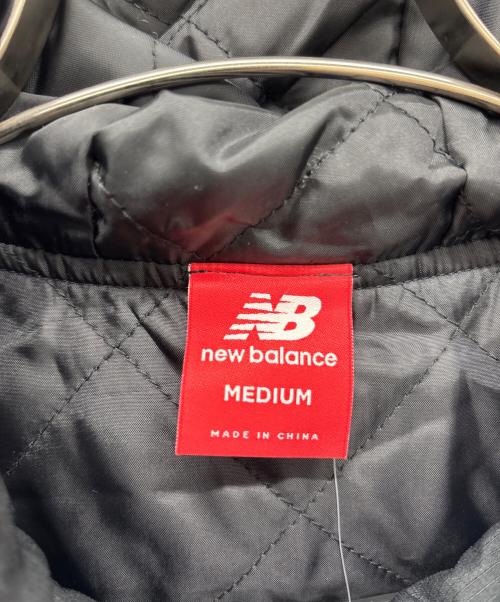 NEW BALANCE（ニューバランス）NEW BALANCE (ニューバランス) アノラックパーカー ブラック×レッド サイズ:L JAPAN 未使用品の古着・服飾アイテム