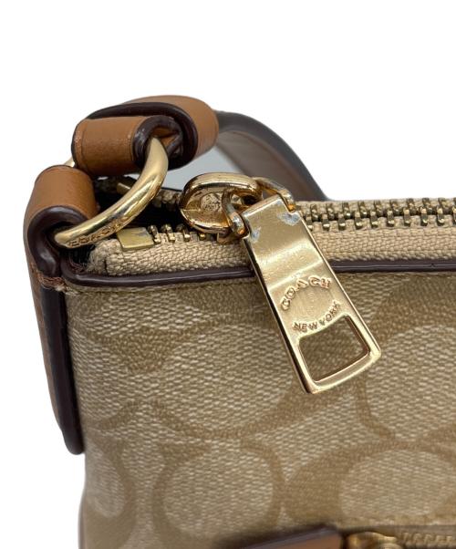 COACH（コーチ）COACH (コーチ) ショルダーバッグ ベージュの古着・服飾アイテム