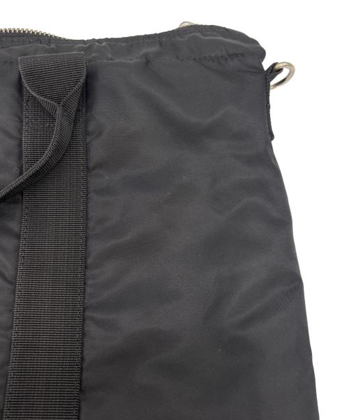 uniform experiment（ユニフォームエクスペリメント）uniform experiment (ユニフォームエクスペリメント) ALPHA INDUSTRIES. ショルダーバッグ ブラック×オレンジの古着・服飾アイテム