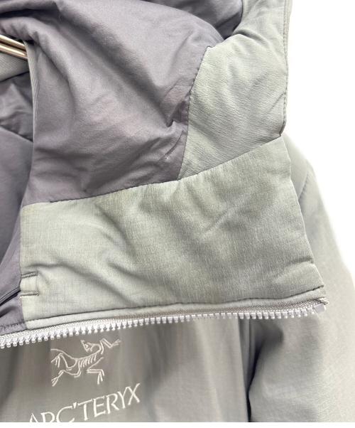 ARC'TERYX（アークテリクス）ARC'TERYX (アークテリクス) 中綿ジャケット グレー サイズ:Sの古着・服飾アイテム
